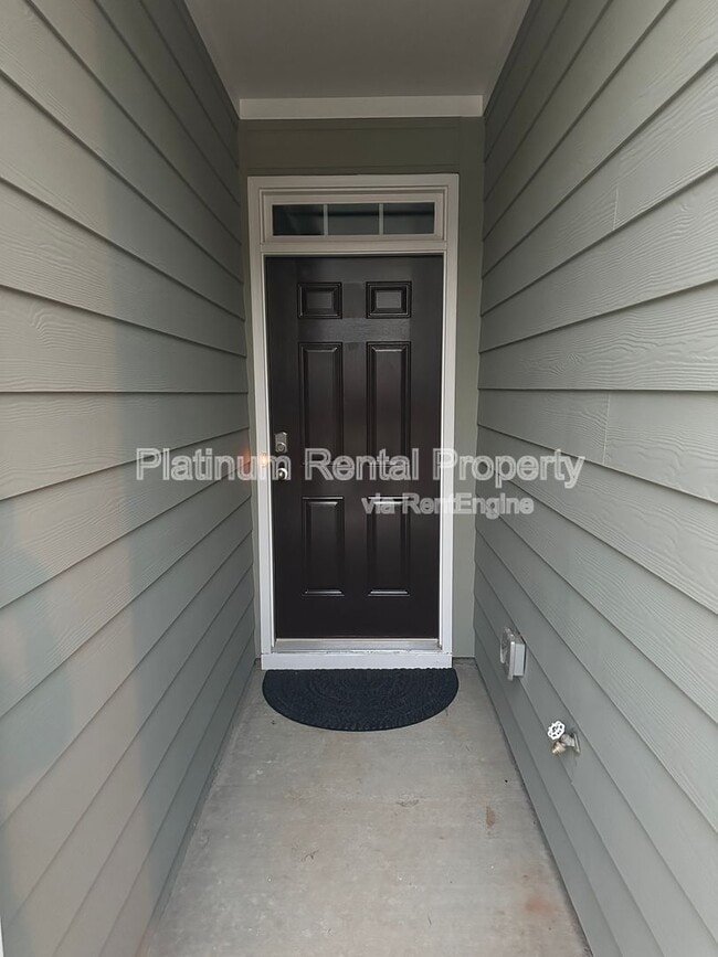 Building Photo - 488 Stoneybrook Dr
