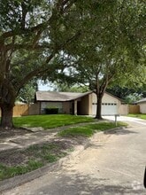 Building Photo - 5613 Countryaire