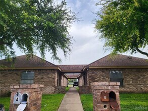 Building Photo - 1507 E Coyote St