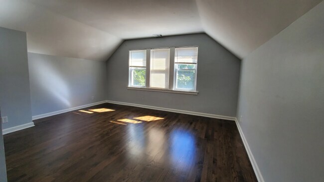 Foto del edificio - 3414 N Seeley Ave