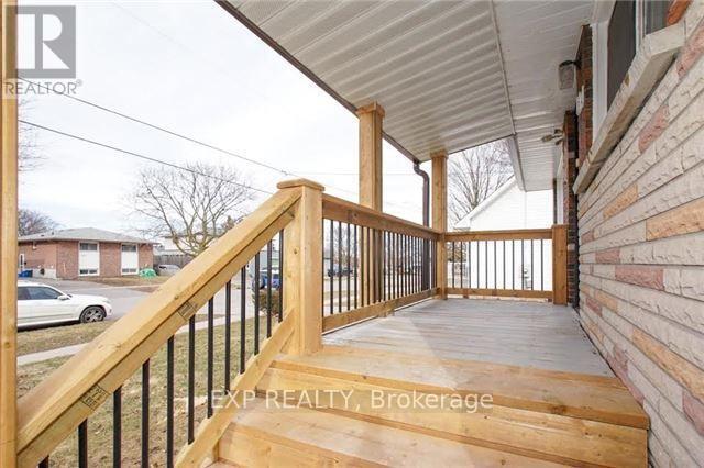 Building Photo - 421 Woodcrest Ave