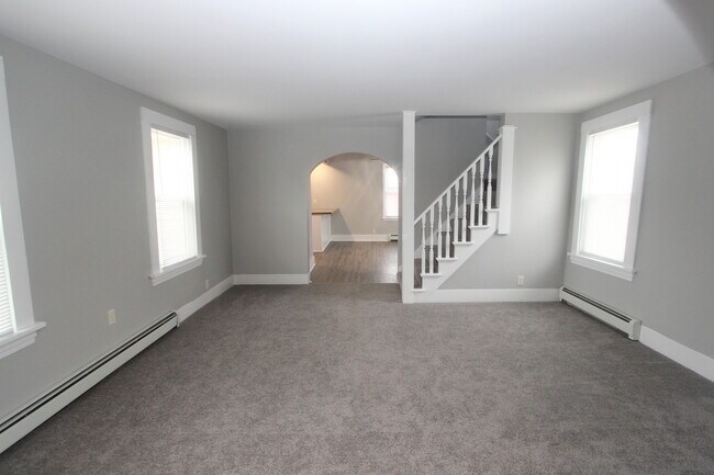 Building Photo - 314 Highland Ave