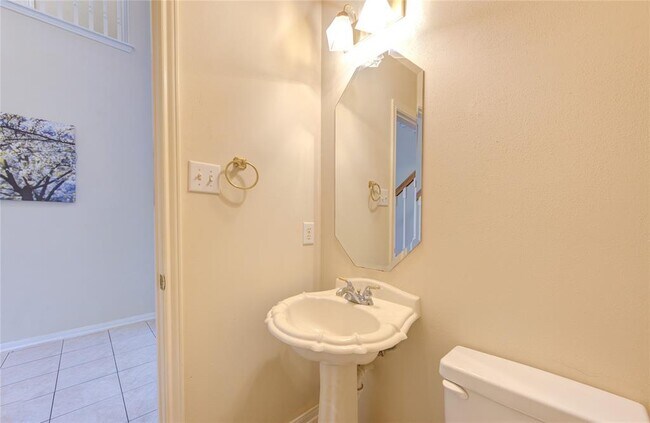 Foto del edificio - 5807 Pheasant Ridge Ln