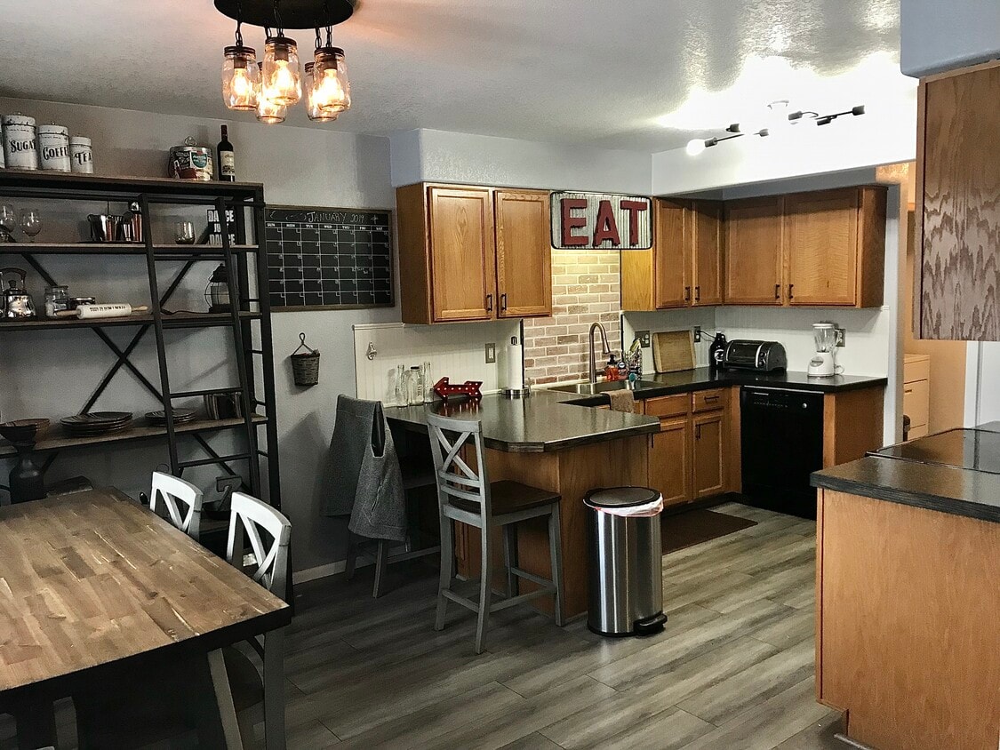 Photo - 1010 Winona Cir (Loveland, CO)