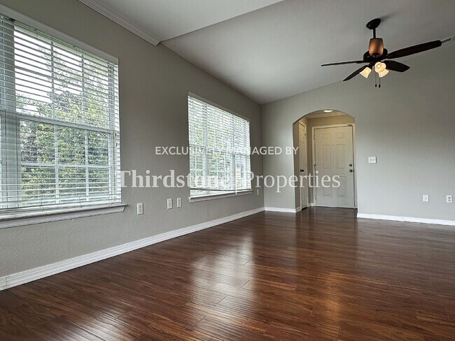 Building Photo - 7800 Point Meadows Dr