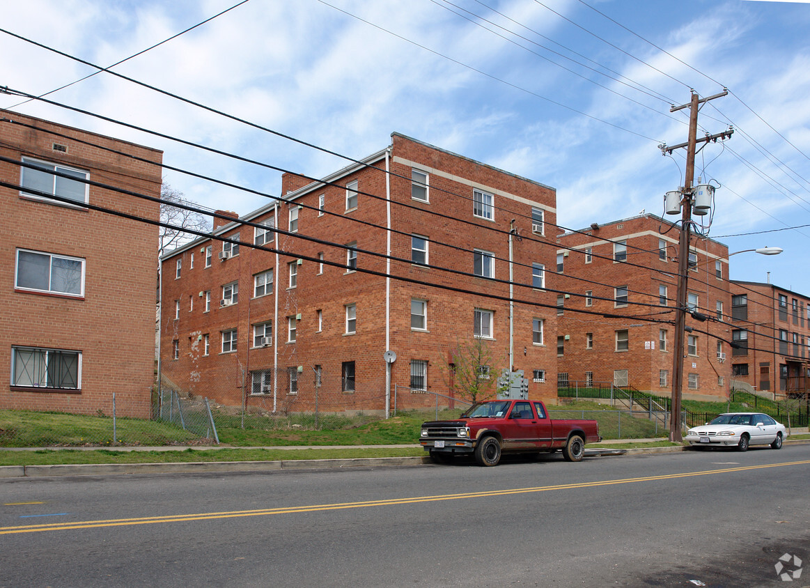 810 Chesapeake St SE, Washington, DC 20032 - Apartments in Washington ...