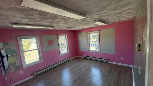 Building Photo - 108 phenix Ave