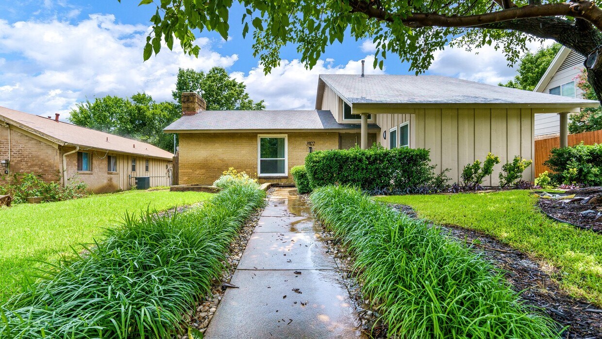 Foto principal - 3922 W Rochelle Rd
