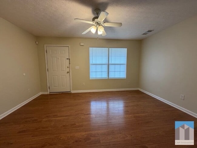 Foto del edificio - 5196 Tew Ln SW