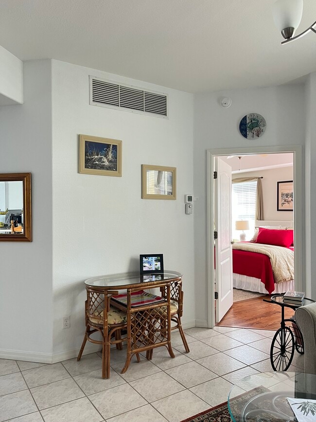 Building Photo - 10102 L Pavia Blvd