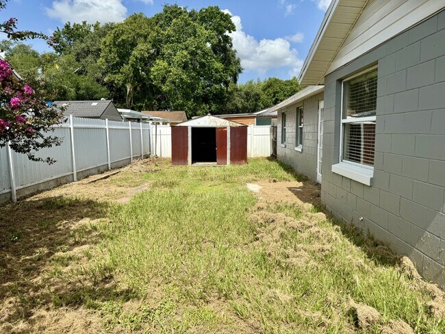 Foto del edificio - 6804 Middlewood Ct