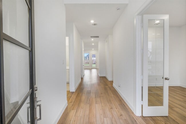 Foto del edificio - 4639 Sleepy Retreat Trl