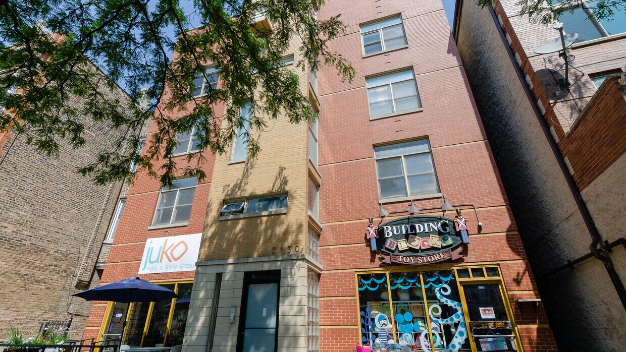 Foto principal - 2130 W Division St
