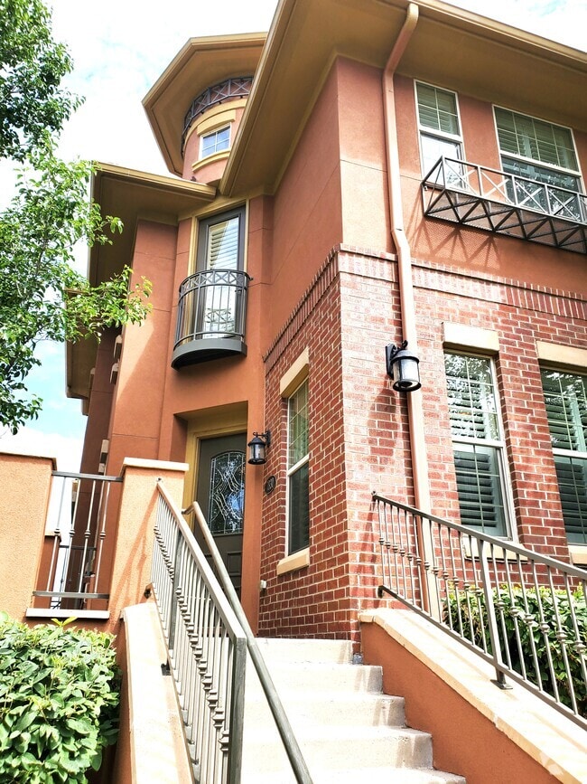 Building Photo - 7830 Inverness Blvd
