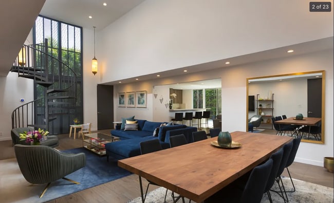 Foto del edificio - Come home to this Modern 2-bedroom Townhome in West Hollywood!