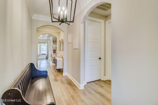 Building Photo - 10612 Wren Grv