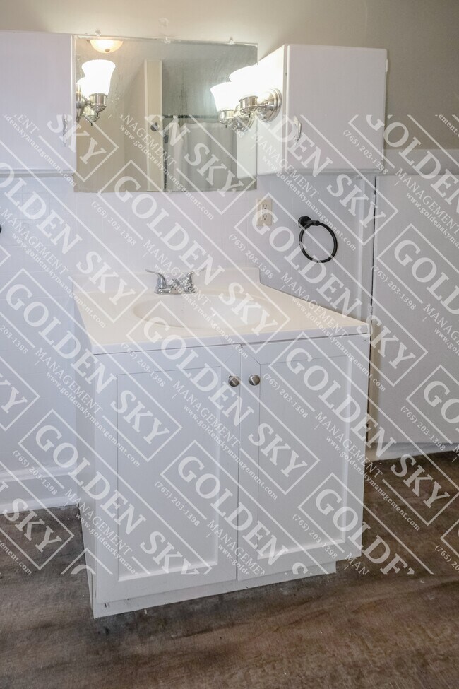 Foto del edificio - 206 E 6th St