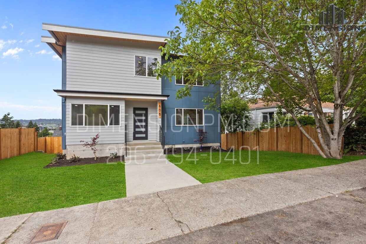 Photo - 605 Prospect Ave N (Kent, WA)