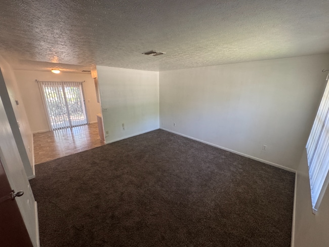 Building Photo - 21520 Campbell Dr