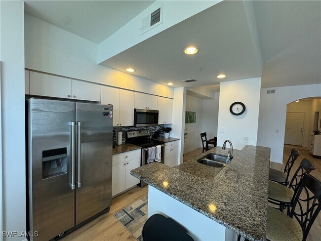 Foto del edificio - 7615 Arbor Lake Ct