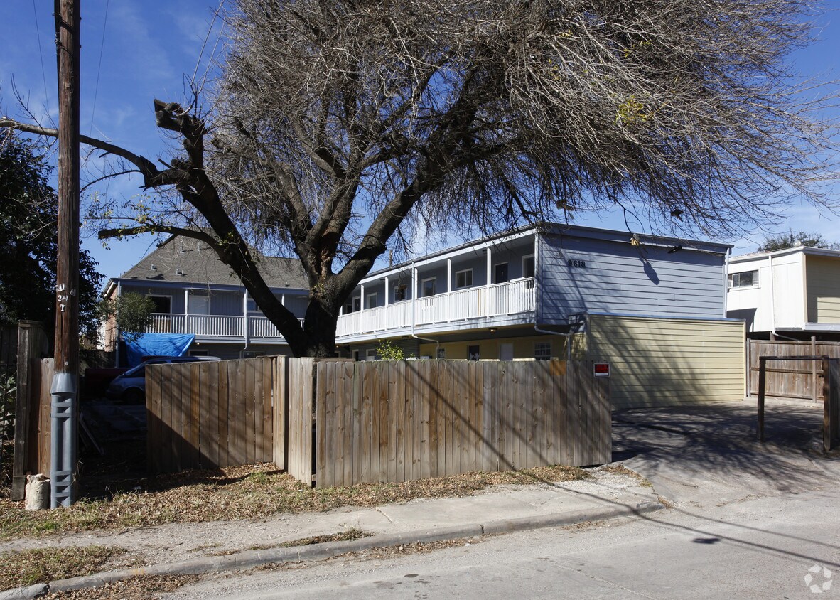 Foto principal - 9618 Marlive Ln