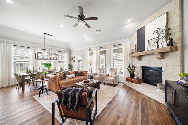 Foto del edificio - 19103 Heather Downs Ct