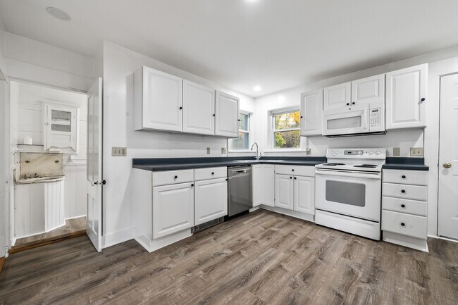 Foto del edificio - 93 Pleasant St