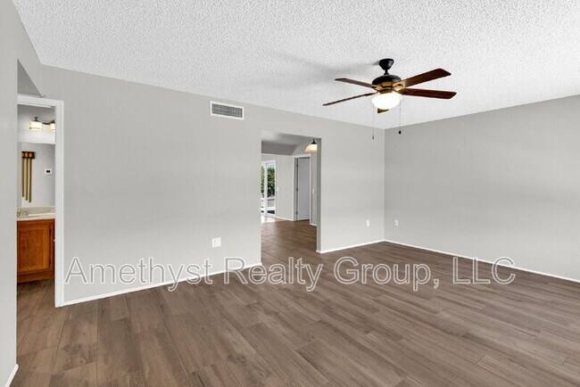 Foto del edificio - 14126 W Pennystone Dr