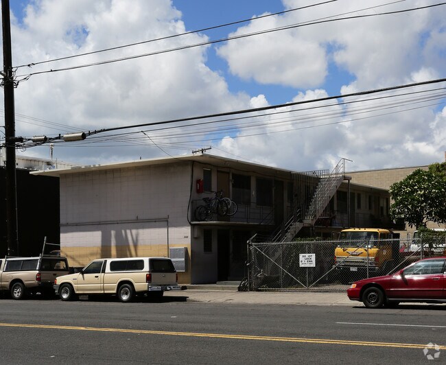 Building Photo - 248 Kalihi St