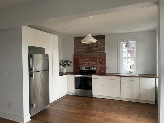 Building Photo - 508 Liberty St