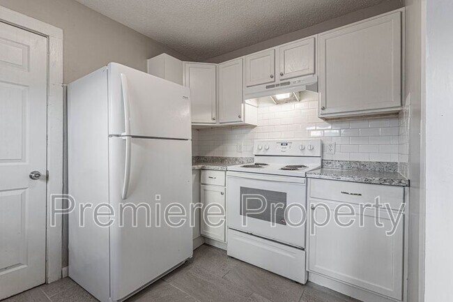 Foto del edificio - 5421 The Paseo