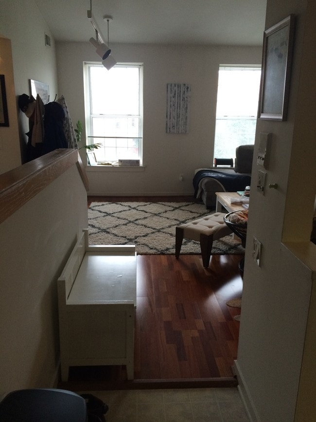hall and great room - 2639 Boston St