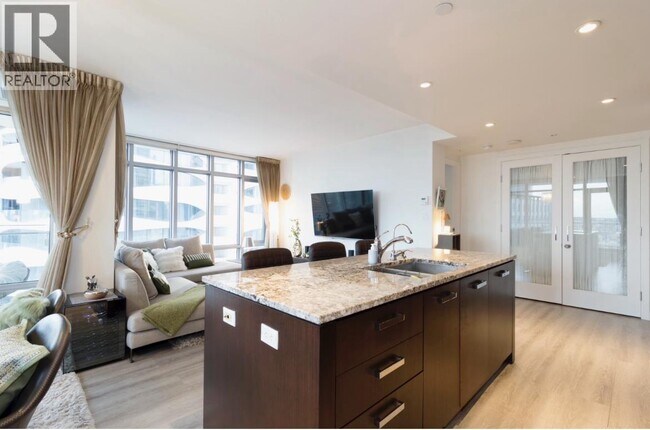 Photo du bâtiment - 1028 Barclay St