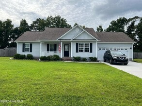 Building Photo - 141 Louie Ln