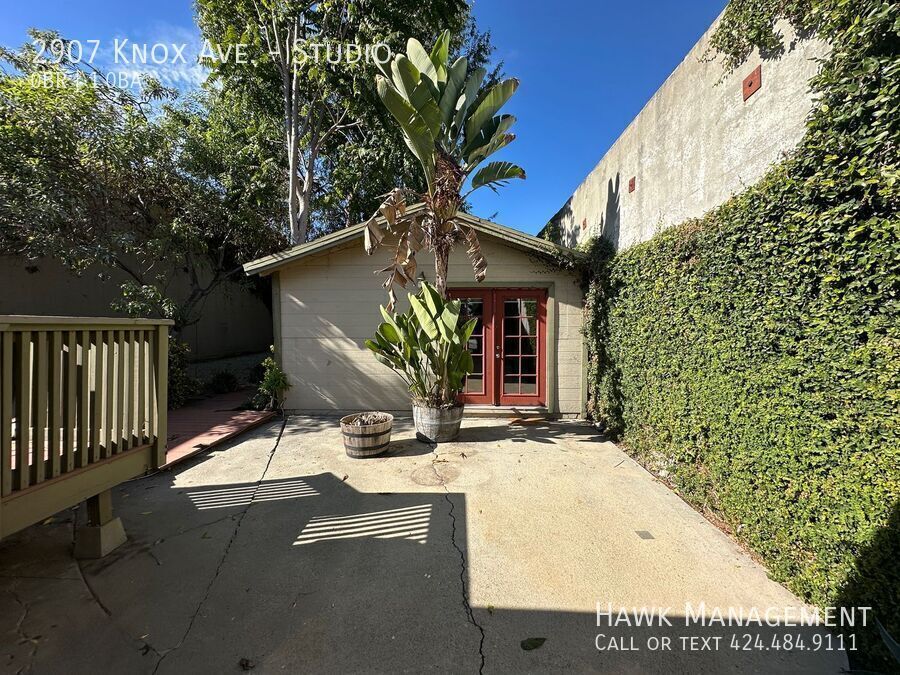 Primary Photo - Charming Studio Near LA's Hipster Neighbor...