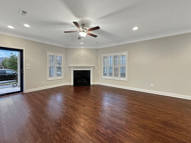 Foto del edificio - Resort-Inspired Living! 3 bedroom, 2 bath for rent!