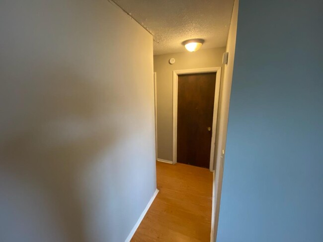 Building Photo - 210 S Keystone Cir