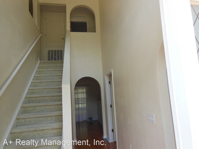Building Photo - 4 br, 3 bath House - 6552 Pinehurst Dr