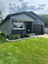 Building Photo - 941 Moyer Ave