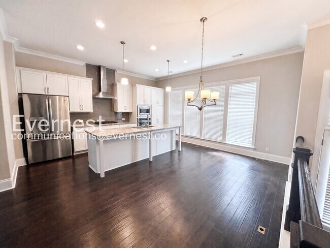 Building Photo - Luxury Living at its Finest: Stunning 3-Bedroom Townhouse in Townsend at Lenox Park / No Pets All...