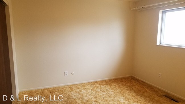 Building Photo - 4 br, 2 bath House - 4504 Barkman Circle