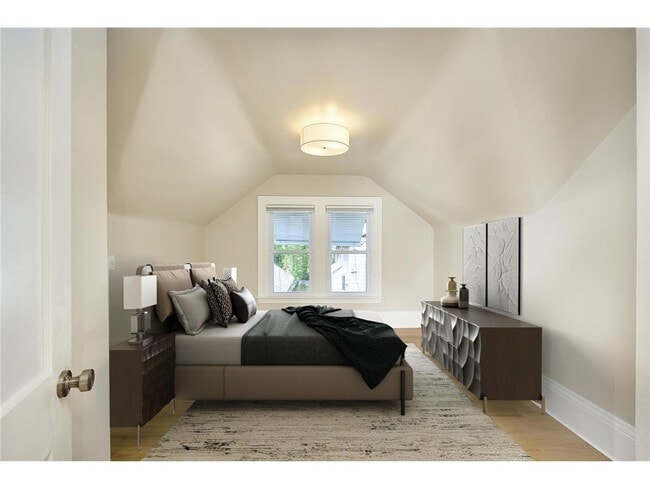 Building Photo - 1708 SE Brook Ave