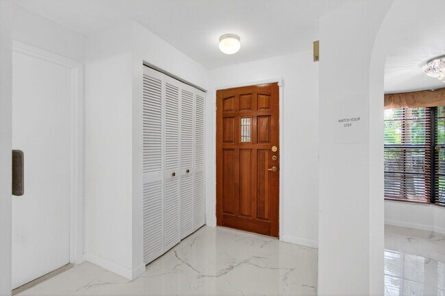 Foto del edificio - 7865 La Mirada Dr