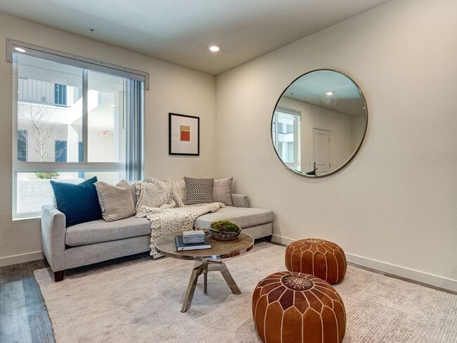 Foto del interior - Discover Modern Living in This Stylish 1-2...
