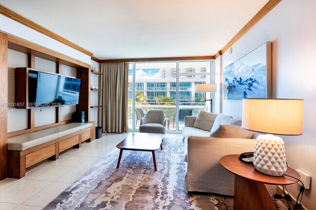 Foto del edificio - 6801 Collins Ave