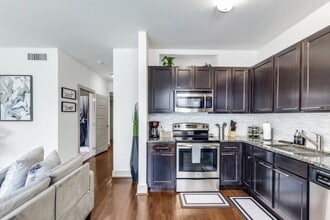 Building Photo - 145 Heights Blvd