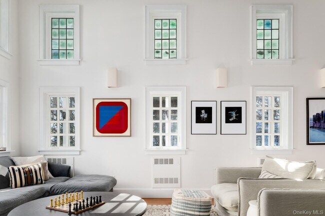 Foto del edificio - 291 Roaring Brook Rd