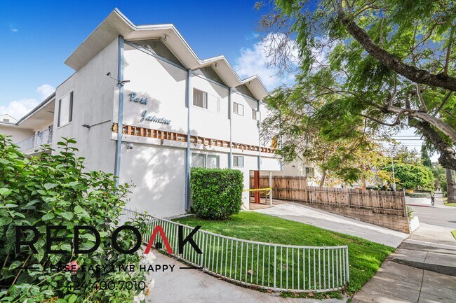 Foto del edificio - 3454 Jasmine Ave