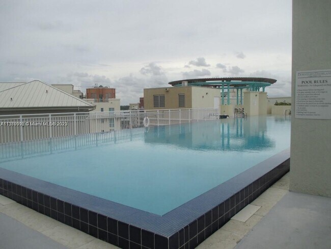 Foto del edificio - 7280 SW 89th St