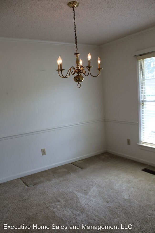 Building Photo - 3 br, 2 bath House - 213 Wyatt Drive